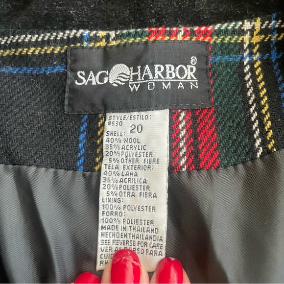Vintage 80s/90s Plaid Blazer with Black Velvet Collar by Sag Harbor - Size 20 - Picture 3 of 3